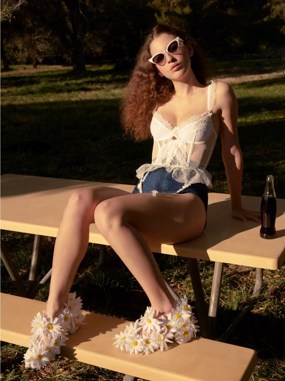 NWT (36DD) For Love & Lemons 3D Daisy Bustier with garter straps